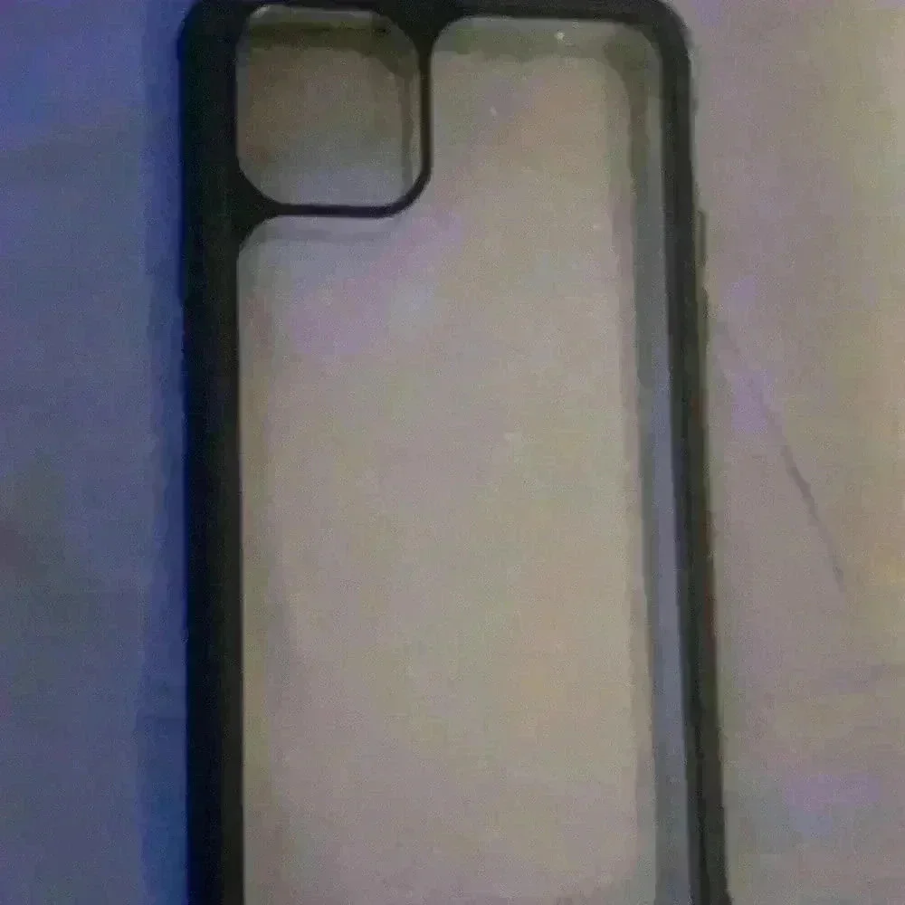 N/A black iphone